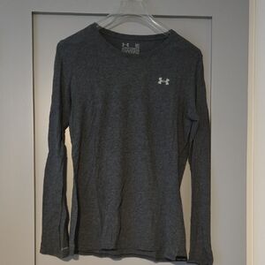 Under Armour Gray Long Sleeve Athletic Tee